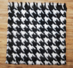 Luxury Tissavel Houndstooth Faux Fur Cat Blanket