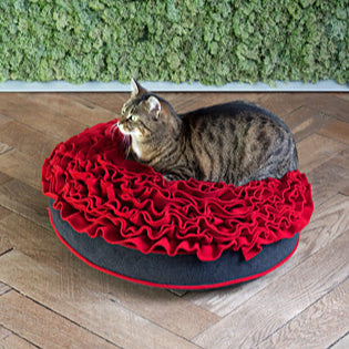 Luxury Lounge Rose Cat Bed Red