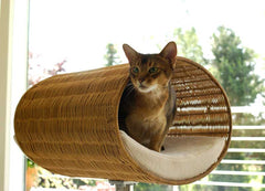 Luxury Rondo Wicker Cat Stand Cream 2