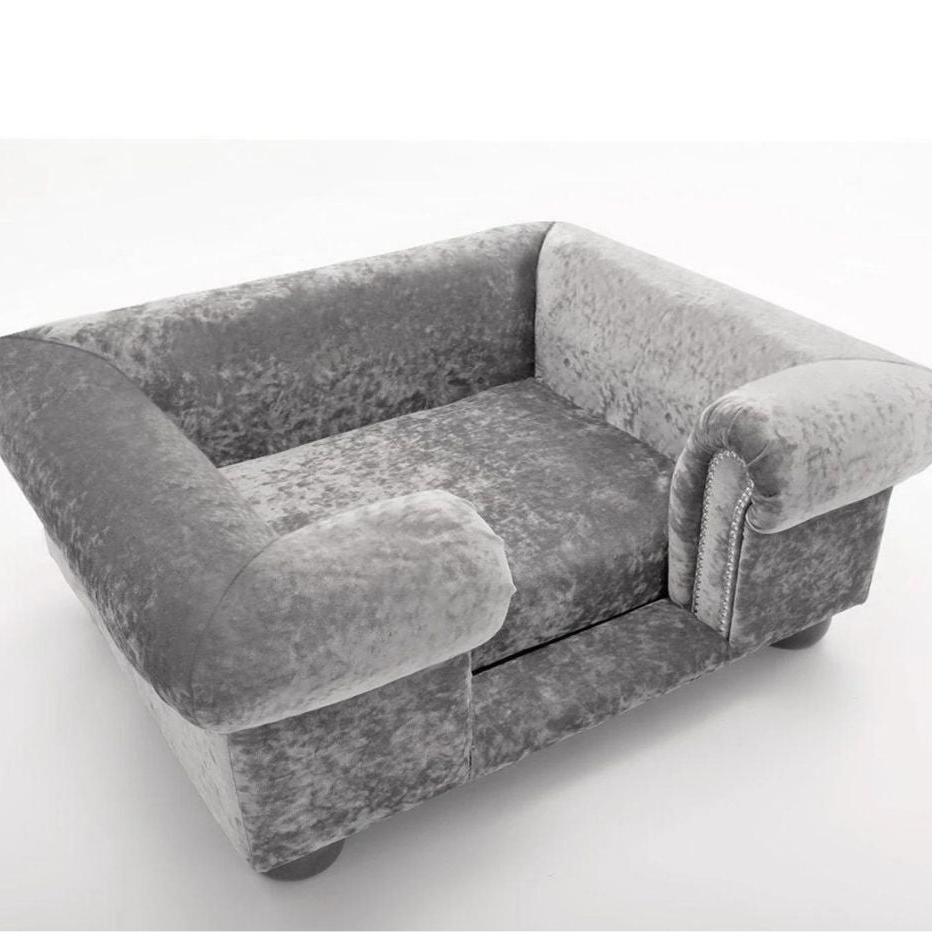 Luxury Buckingham Cat Chesterfield Bed Silver Crushed Velvet