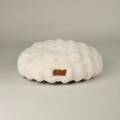 Scruffs Festive Fur Cat Bed - Cream