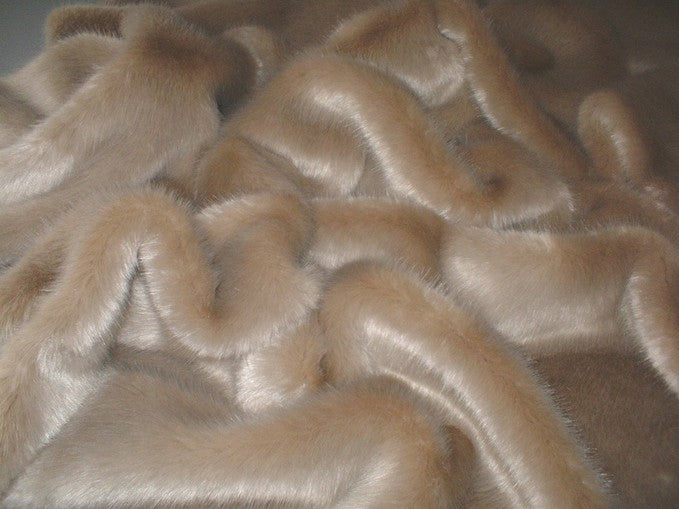 Luxury Honey Blonde Faux Fur Cat Blanket