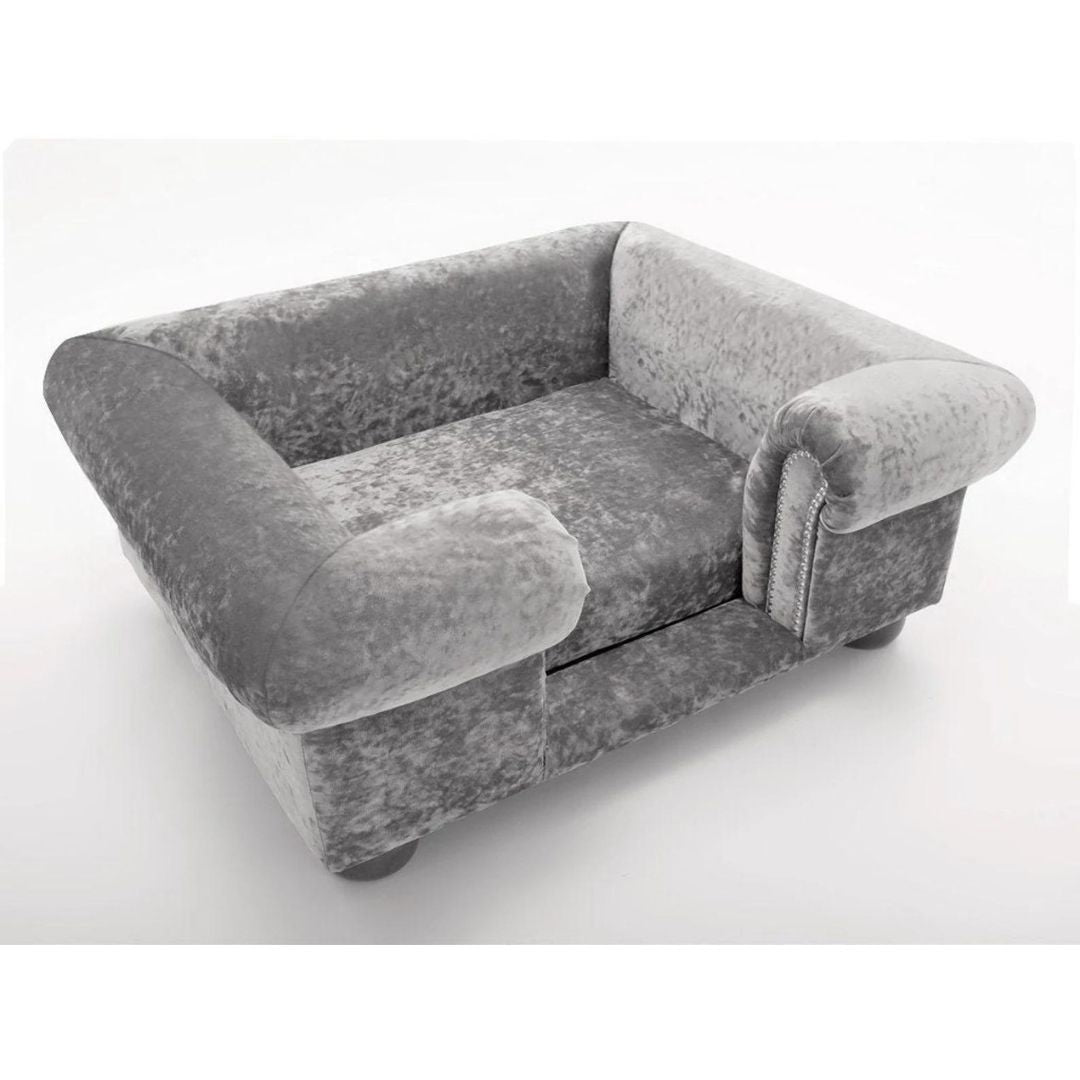 Luxury Buckingham Cat Chesterfield Bed Silver Crushed Velvet