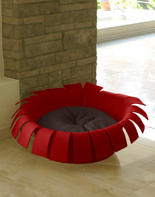 Luxury Crown Felt Cat Bed Red Graphite