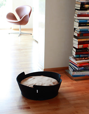 Luxury Lido Felt Cat Bed Black Caramel