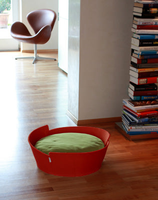 Luxury Lido Felt Cat Bed Red Green