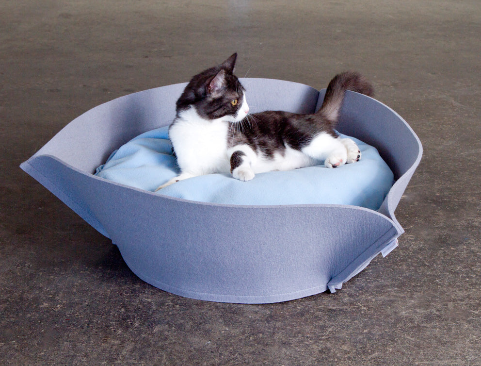 Luxury Nook Felt Cat Bed Blue