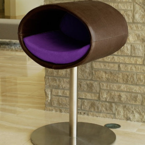 Luxury Rondo Faux Leather Cat Stand white