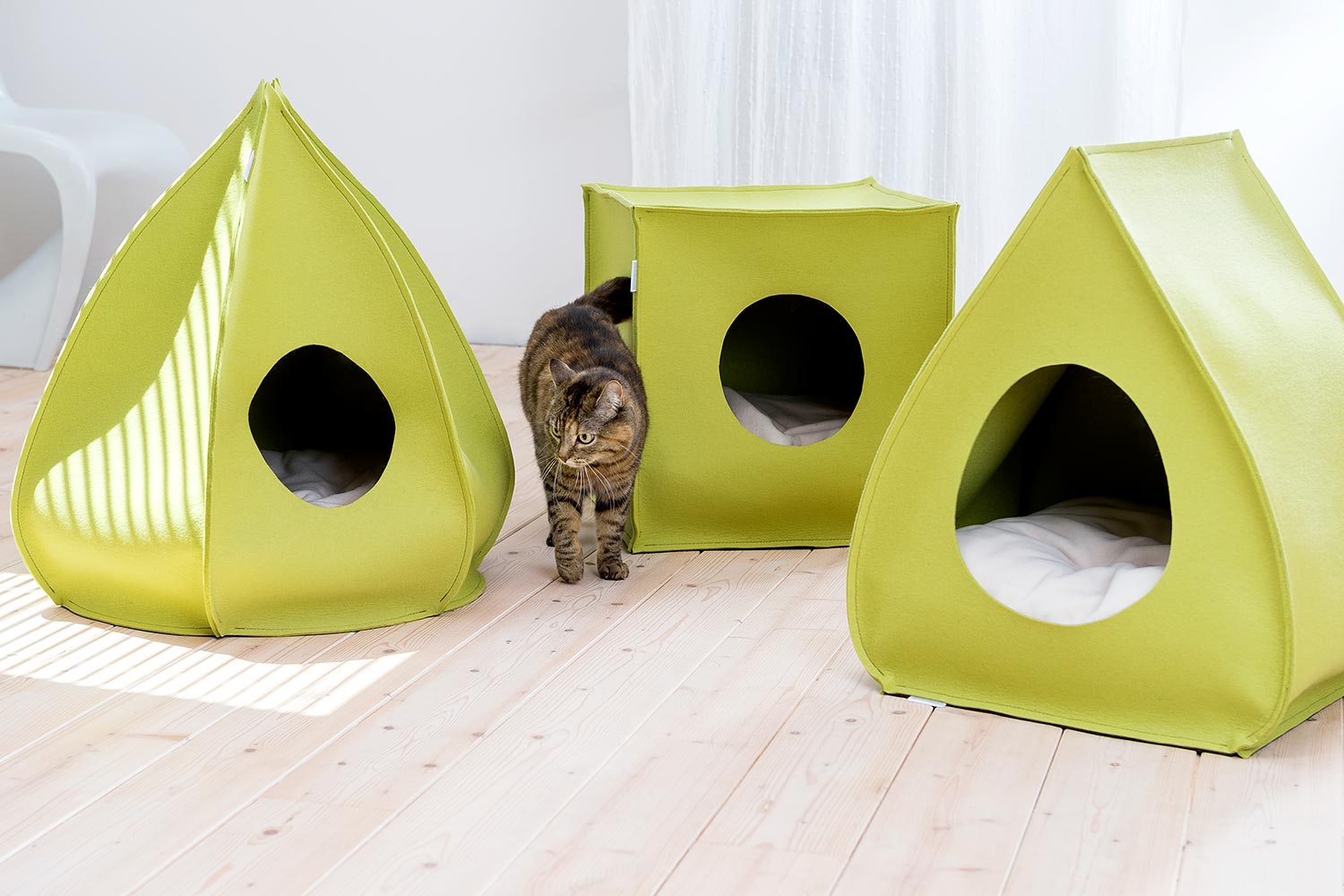 Luxury Pina Felt Cat Cave Bed
