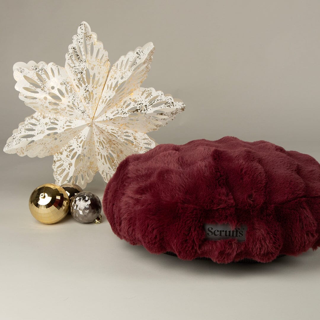 Scruffs Festive Fur Cat Bed - Burgundy