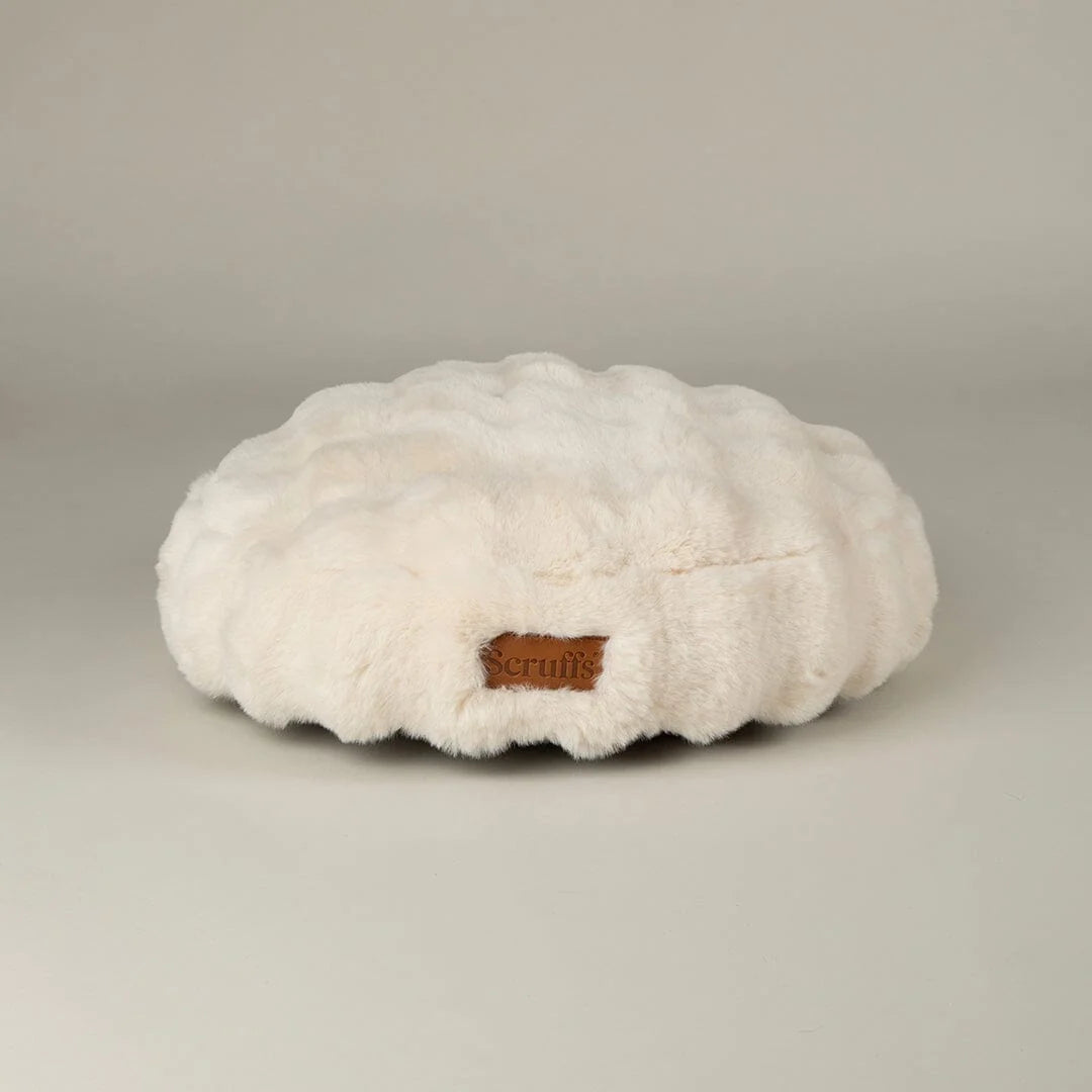 Scruffs Festive Fur Cat Bed - Cream